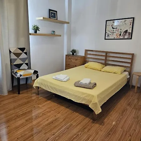 Apartment 2 Bedroom With Amazing View Near Old Town Bucharest